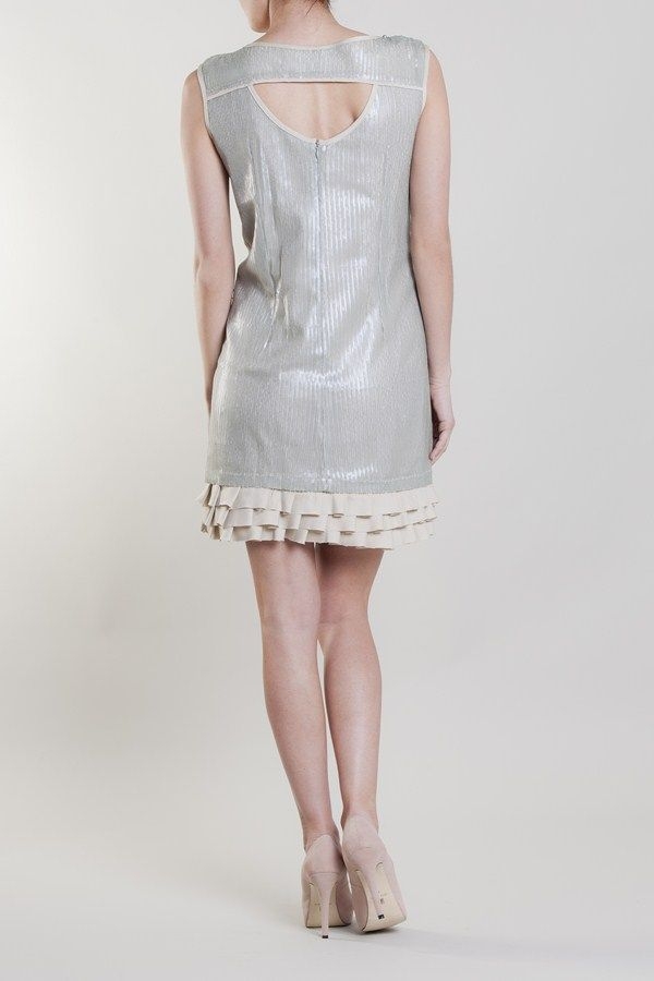 vestido lentejuelas plata moedlo entera espalda